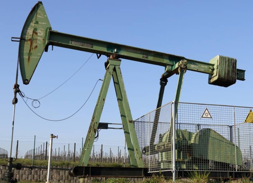 خيارات موسكو لتصدير النفط وسط «الحظر وسقف السعر»