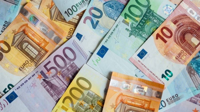 سعر اليورو مقابل الريال السعودي والدرهم الإماراتي اليوم الثلاثاء 13 ديسمبر 2022