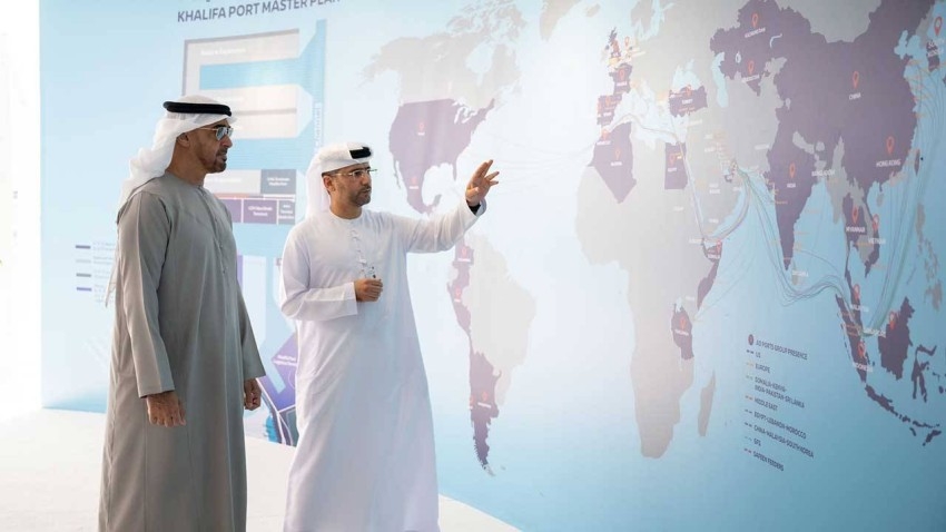 بكلفة إجمالية بلغت 4 مليارات درهم.. رئيس الإمارات يدشن مشروع توسعة ميناء خليفة