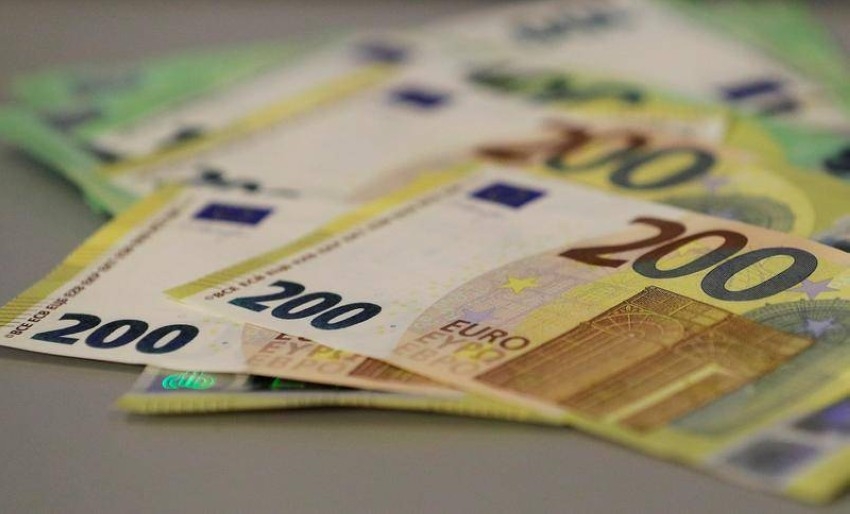 سعر اليورو مقابل الريال السعودي والدرهم الإماراتي اليوم الخميس 22 ديسمبر 2022