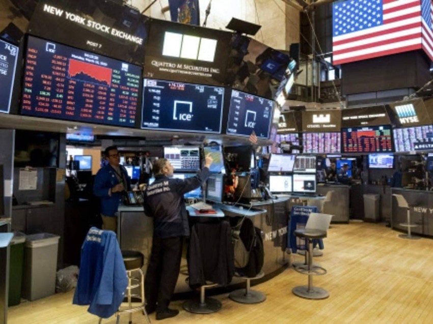 هل  يتجاهل سوق الأسهم الأمريكي مخاطر الركود؟.. «يو بي إس» يوضح