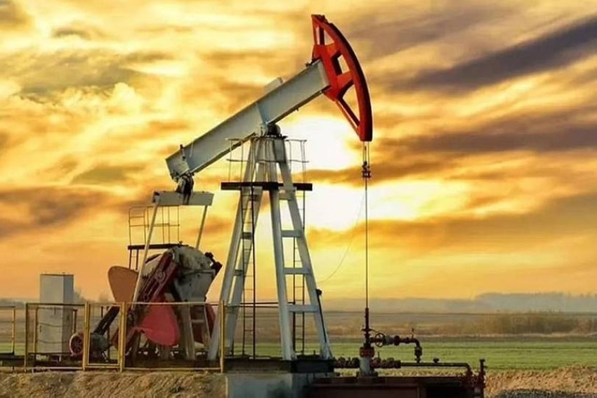 صعود أسعار النفط اليوم الجمعة 23 ديسمبر بنسبة تتخطى 2.5%