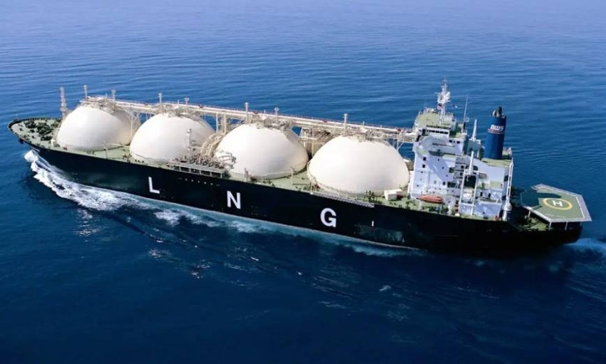 اليابان تتفق على استيراد 3 ملايين طن من الغاز الطبيعي المسال من عمان وأمريكا