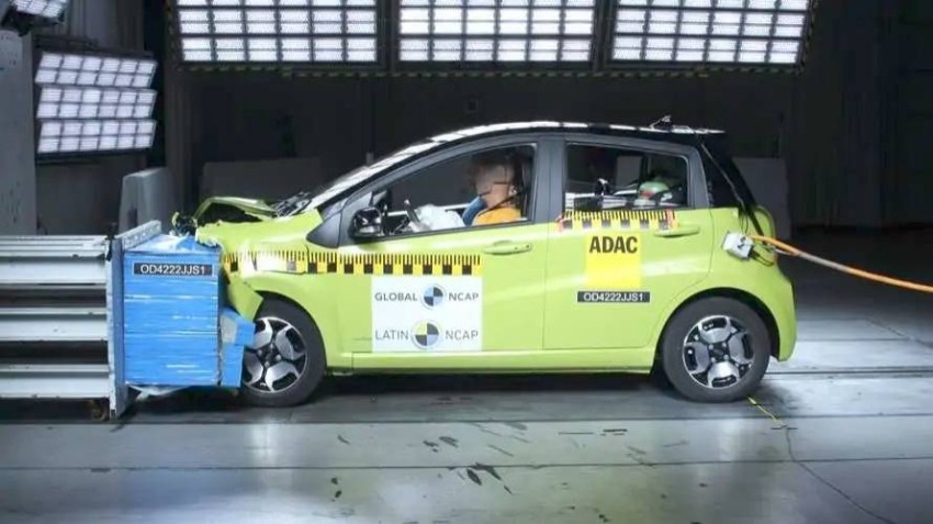 سيارة صينية كهربائية تحقق «صفر» في اختبار السلامة