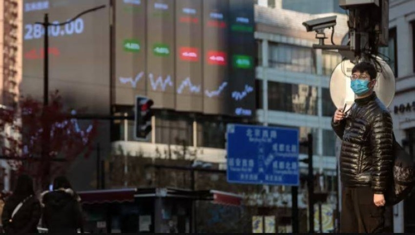 «الضوء الأحمر» لعبة بكين لتوجيه التمويل إلى القطاعات الاستراتيجية