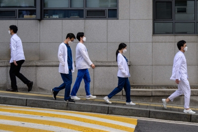 韩国政府让步  允医学院自主招生