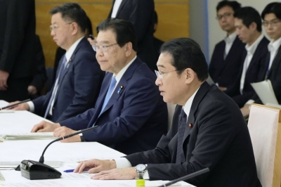 Prime Minister Fumio Kishida speaks at a meeting of the government's Council on Economic and Fiscal Policy at the Prime Minister's Office in Tokyo Tuesday.