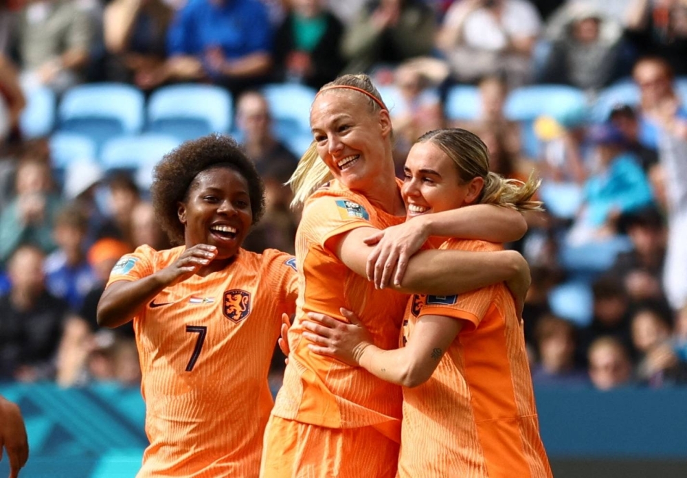 The Netherlands' Jill Roord (right) celebrates her goal against South Africa in the round of 16 at the 2023 FIFA Women's World Cup in Sydney on Sunday.
