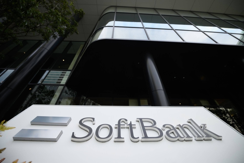 A year of restraint in investments has helped SoftBank regain its financial footing, accumulating a cash pile of almost ¥6 trillion.