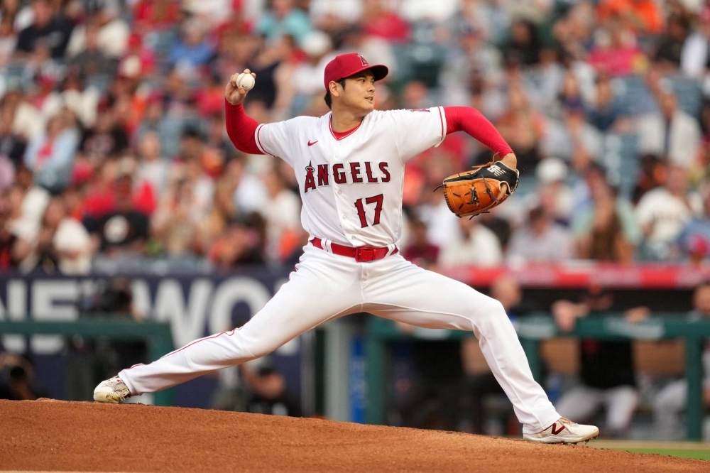 Angels starter Shohei Ohtani pitches against the Giants at Angel Stadium in Anaheim, California, on Wednesday.