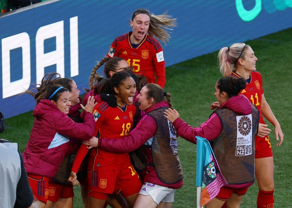 Salma Paralluelo (center) celebrates with her teammates after scoring against the Netherlands during their quarterfinal match at the Women's World Cup in Wellington on Friday.
