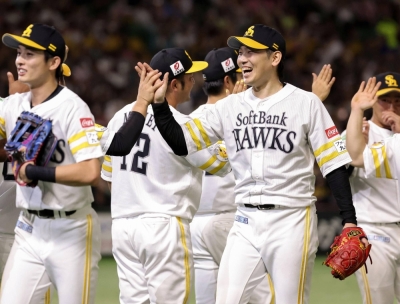 Shuta Ishikawa of the Fukuoka SoftBank Hawks celebrates his no-hitter on Friday at PayPay Dome in Fukuoka. 
