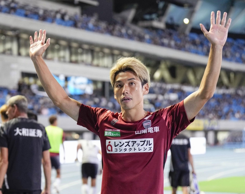 Yuya Osako leads the J. League first division with 18 goals.