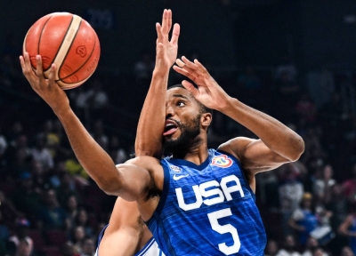 Mikal Bridges of the U.S. lays up during a FIBA Basketball World Cup quarterfinal match against Italy in Manila on Tuesday.