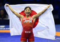 Yui Susaki cruised to a 10-0 technical fall victory in the 50-kg final at the wrestling world championships in Belgrade on Wednesday. | Kyodo