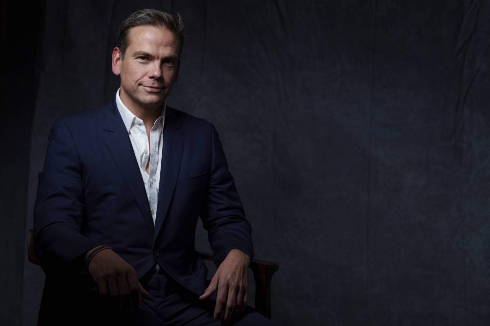 Lachlan Murdoch, the elder son of Rupert Murdoch, solidified his rise to the top on Thursday, when his father announced that he would retire from the boards of Fox Corporation and News Corporation.