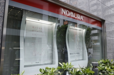 Nomura Holdings has hired five traders to beef up its emerging markets trading desk.