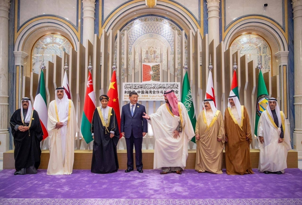 Chinese President Xi Jinping and Arab leaders pose for a group photo during the China-Arab summit in Riyadh on Dec. 9. 