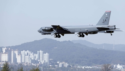 A U.S. B-52 strategic bomber prepares to land at a base in Cheongju, South Korea, on Tuesday.
