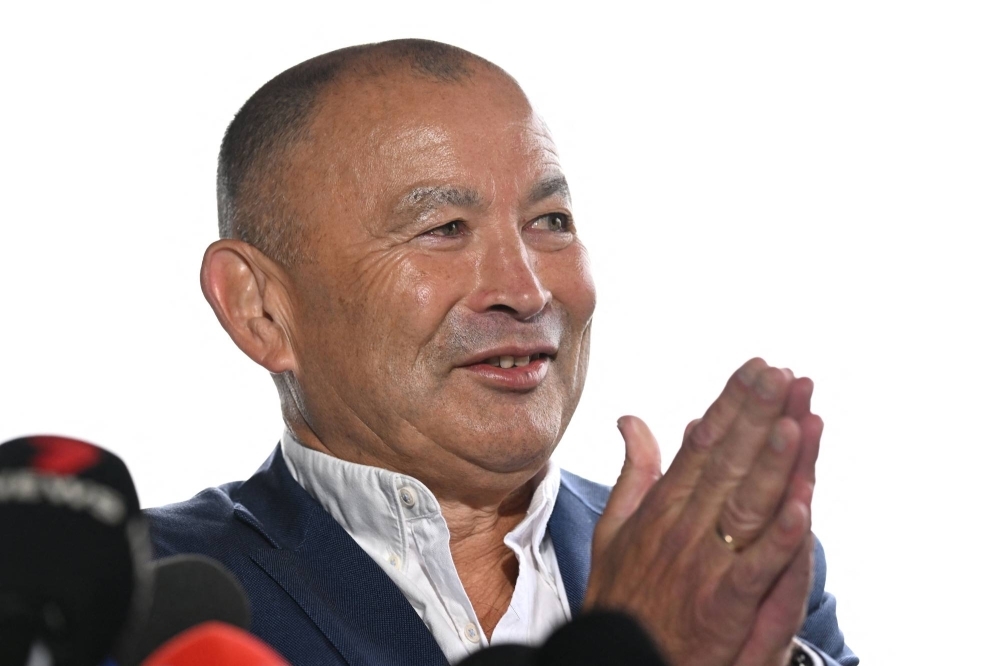 Wallabies coach Eddie Jones has resigned after their dismal showing at the World Cup, but says he has no other job offer as yet.