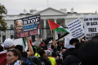 Pro-Palestinian demonstrators rally in front of the White House in Washington on Saturday.  