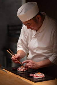 Chef Nishihara apprenticed for 10 years at Kyoto’s esteemed Kitcho Arashiyama and later spent six years abroad in New York and London. | TAKAO OHTA
