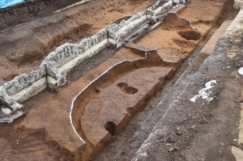 Remains of a Yayoi Period building found on the former British Embassy property in Tokyo
