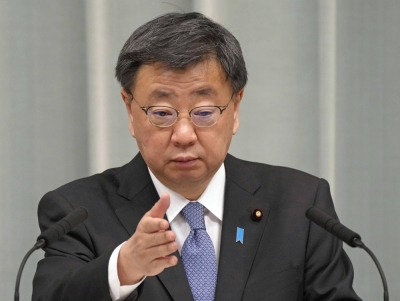 Chief Cabinet Secretary Hirokazu Matsuno is suspected of having failed to report more than ¥10 million he received in the past five years from the biggest faction in the LDP.