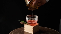Under bartender Keith Motsi's steady hand, Virtu serves up the Someiyoshino, a medley of rice 'shōchū,' absinthe and grapefruit juice garnished with dried cherry blossom. | COURTESY OF FOUR SEASONS
