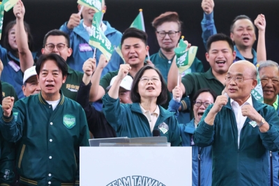 Taiwan's president, Tsai Ing-wen, leads a political rally in New Taipei City, Taiwan, on Nov. 4.