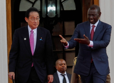Prime Minister Fumio Kishida and Kenyan President William Ruto arrive at a joint news conference in Nairobi in May.