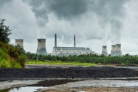 Carbon capture could help mitigate emissions at polluting power plants, but with the technology largely unproven at scale, it also risks extending their lives. | Bloomberg
