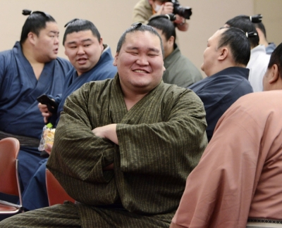Terunofuji claimed his eighth Emperor's Cup at Tokyo's Ryogoku Kokugikan with a commanding 14-1 performance in May, but it was the only time he completed a 15-day tournament all year.