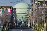 A Tokyo Gas Co. storage tank at the company's Setagaya facility in Tokyo | Bloomberg