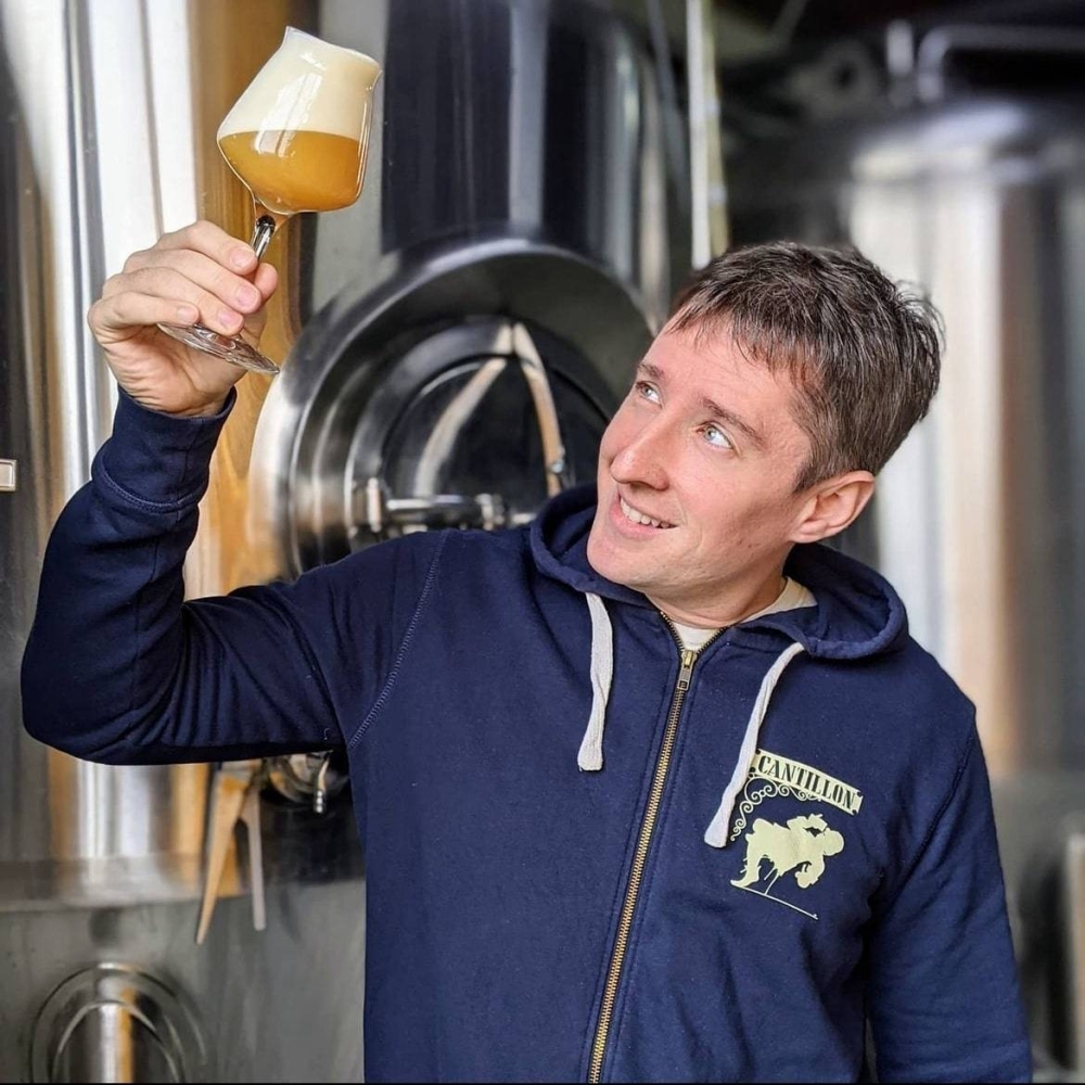 At Be Easy Brewing, Gareth Burns drew on his experience living in Japan from the age of 18 to create Debbie’s Pale Ale, a punchy beverage named after Burns’ mother.
