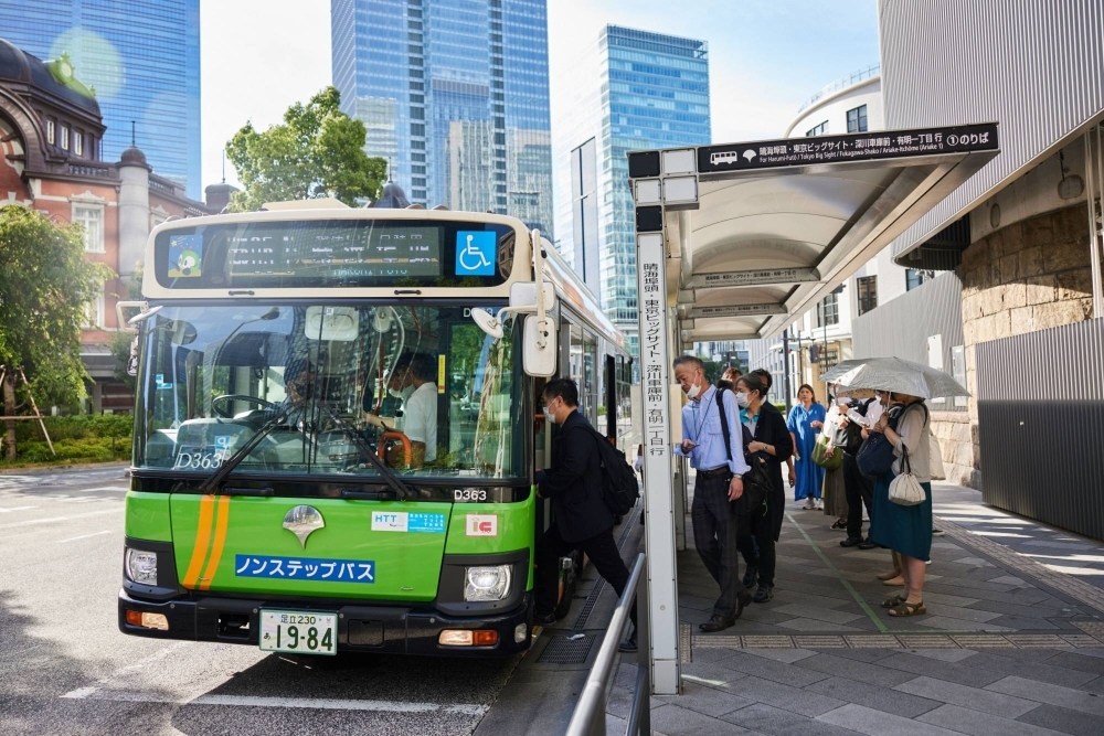 Tokyo bus operator banks on foreign drivers as shortage looms - The ...