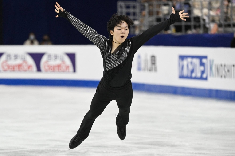 Yuma Kagiyama performs his short program at the Four Continents Figure Skating Championships in Shanghai on Thursday.