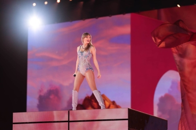 Pop superstar Taylor Swift delighted fans at her sold-out Tokyo Dome show on Wednesday by confidently telling the audience, “Eras Tour e yokōso!” (“Welcome to The Eras Tour!”)