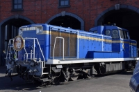 Tobu Railway started testing biofuel for its coal-fired and diesel-powered locomotives in the tourist area of Nikko in Tochigi Prefecture, with the aim of cutting carbon dioxide emissions. | KYODO

