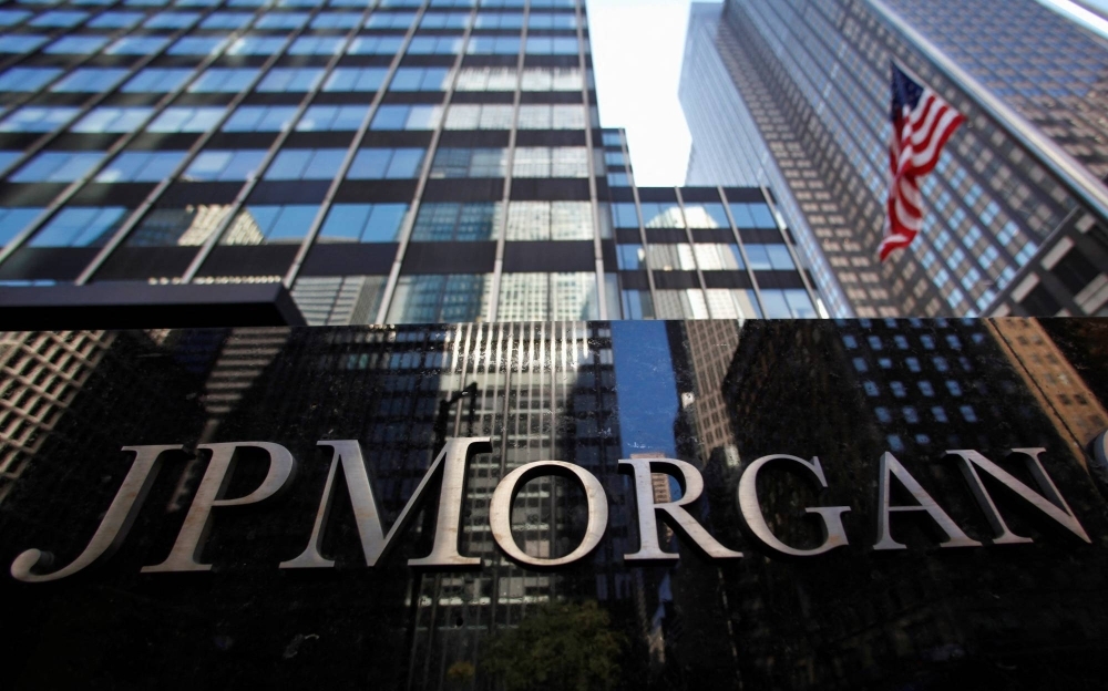 The decisions by JPMorgan and State Street to quit a global investor coalition will collectively remove trillions of dollars from efforts to coordinate Wall Street action on climate change.