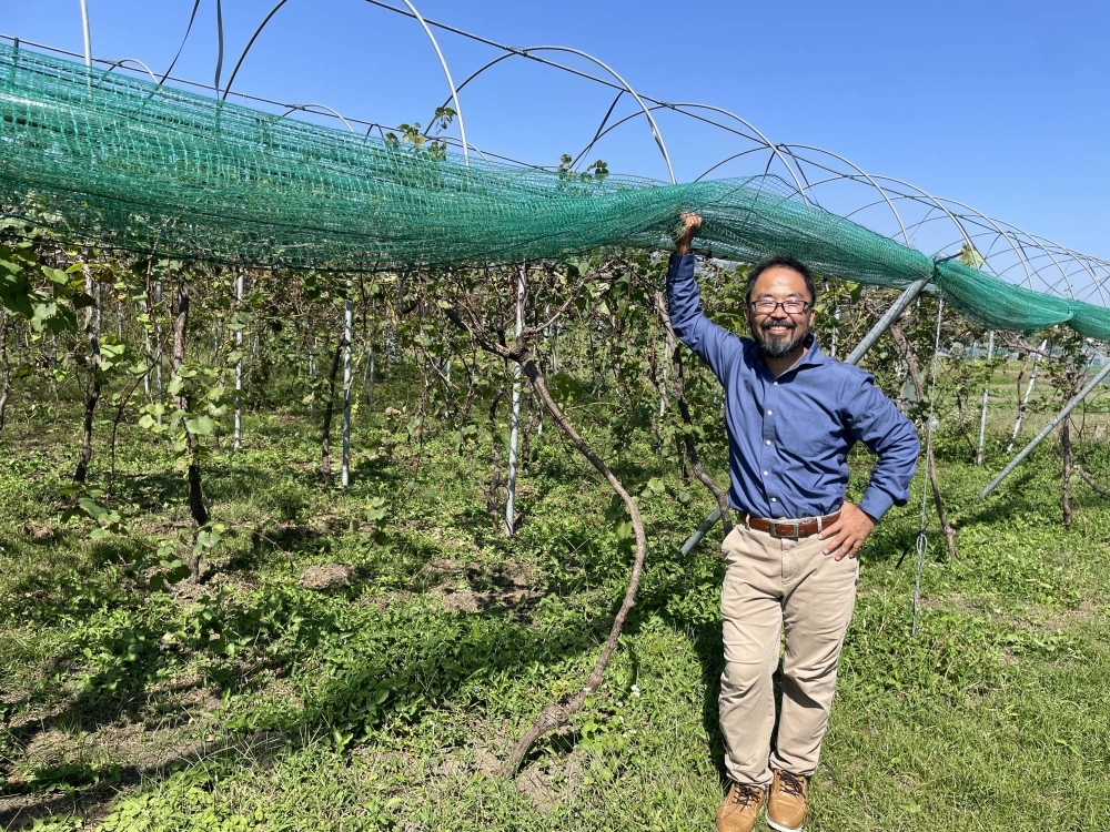 After stints working in New Zealand and Germany, Yoshitada Katsuki opened his winery in his home prefecture of Miyazaki in order to work with grapes his own way.