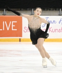 Kaori Sakamoto performs her free program during the Challenge Cup in Tilburg, Netherlands, on Sunday. | KYODO