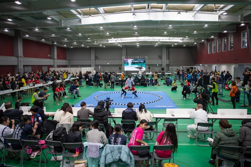On the amateur circuit, domestic tournaments such as the Dream Girls Cup, which took place in Tokyo last month, have generated significant publicity for youth sumo.