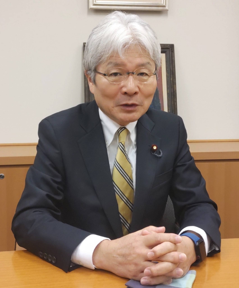 Seiji Osaka, executive deputy president of the Constitutional Democratic Party of Japan, says the government's evacuation plans do not take the possibility of a complex disaster into consideration. 