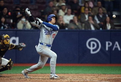 Shohei Ohtani notched two hits in his Dodgers debut on Wednesday in Seoul. 