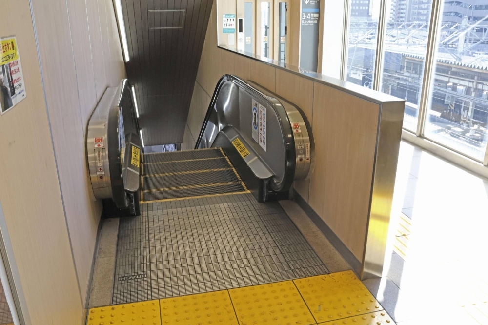 An escalator at Mito Station in Mito, Ibaraki Prefecture, where a man had been found collapsed 