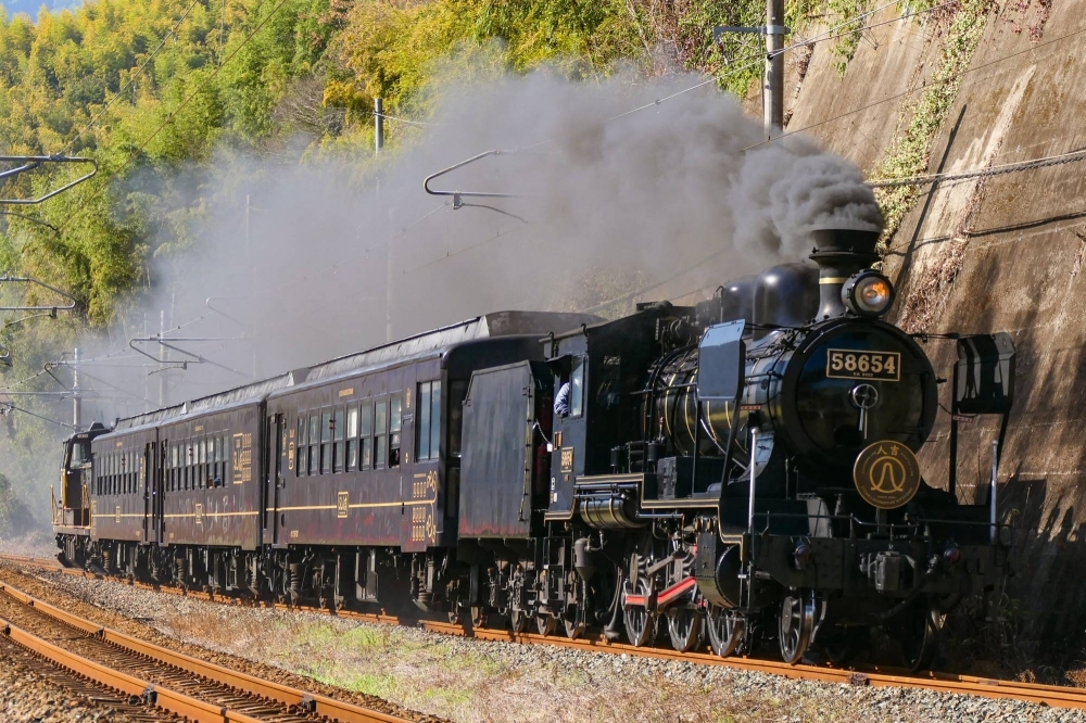 The 8620-class steam locomotive was manufactured in 1922 during Japan's Taisho Era (1912-1926).
