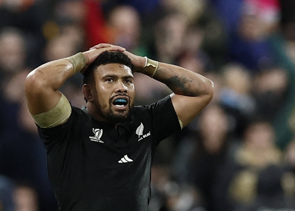 All Blacks forward Ardie Savea wants New Zealand Rugby to reconsider the rule that only allows domestic-based players to be selected for the national team.