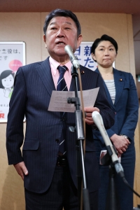 Toshimitsu Motegi, secretary-general of the Liberal Democratic Party, speaks to reporters in Tokyo on Tuesday. | Jiji