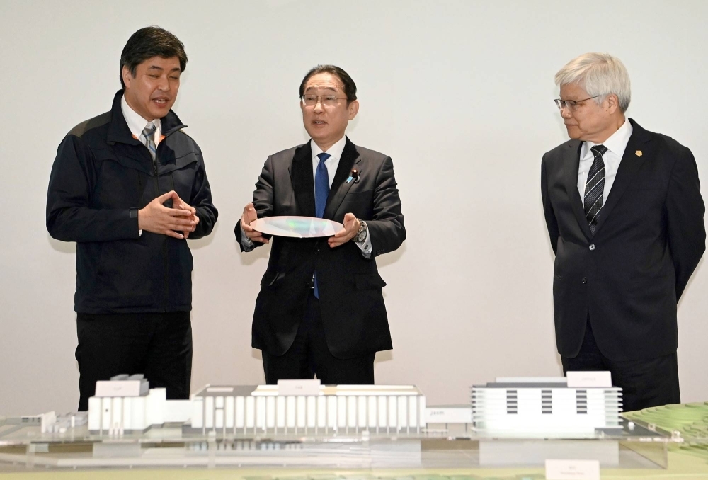 Prime Minister Fumio Kishida during his visit to TSMC's new plant in Kikuyo, Kumamoto Prefecture, on Saturday Prime Minister Fumio Kishida during his visit to TSMC's new plant in Kikuyo, Kumamoto Prefecture, on Saturday